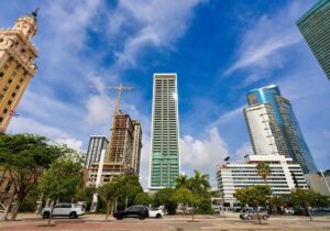 Bezel Miami Worldcenter - Luxury Rental High Rise Apartments