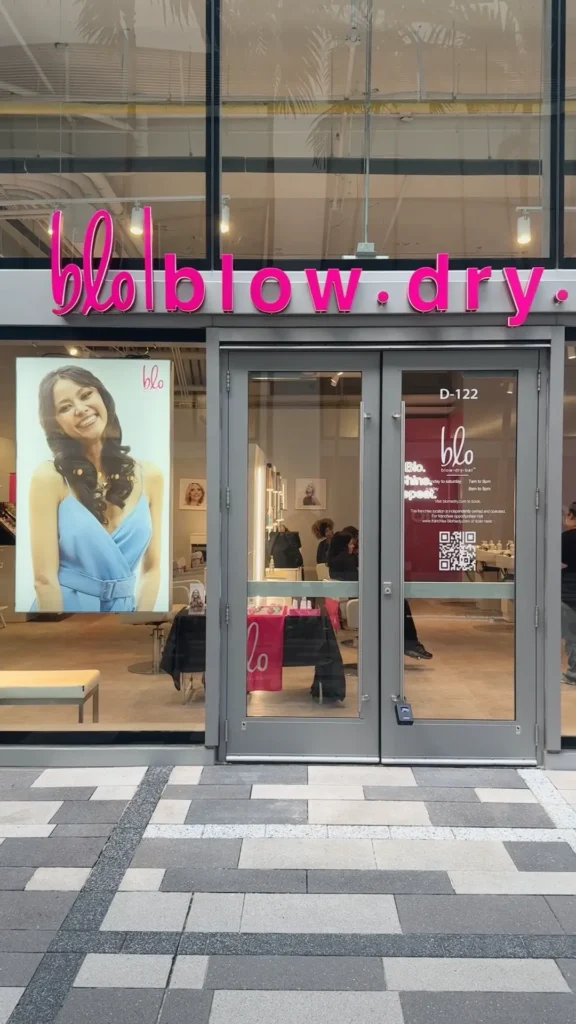 Blo Blow Dry Bar front entrance at Miami Worldcenter